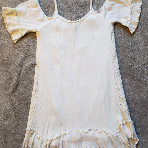 ⚠️SOLD⚠️Cold Shoulder Dress - Picture 2 of 9